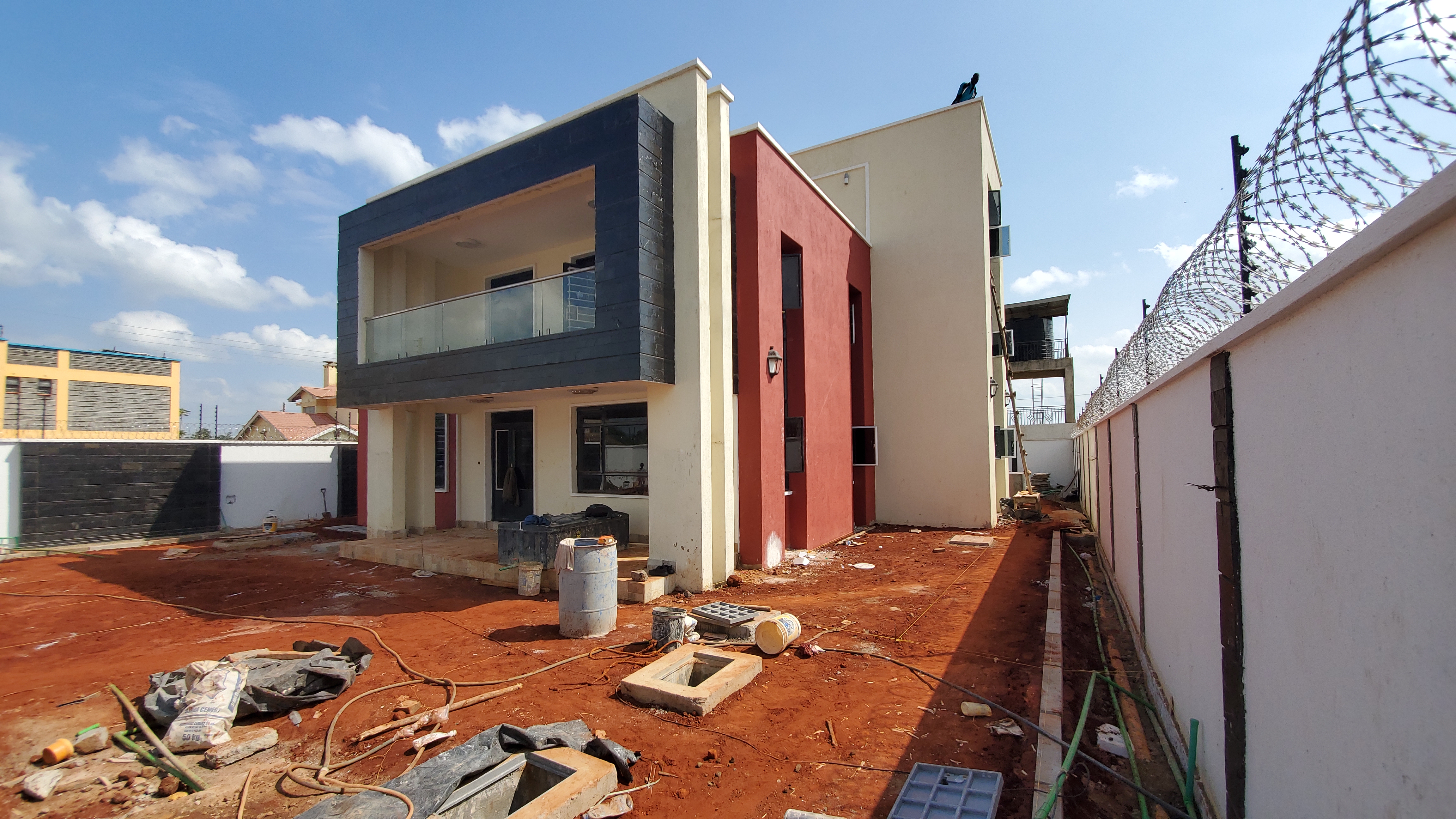 Landless Villa - Image 2
