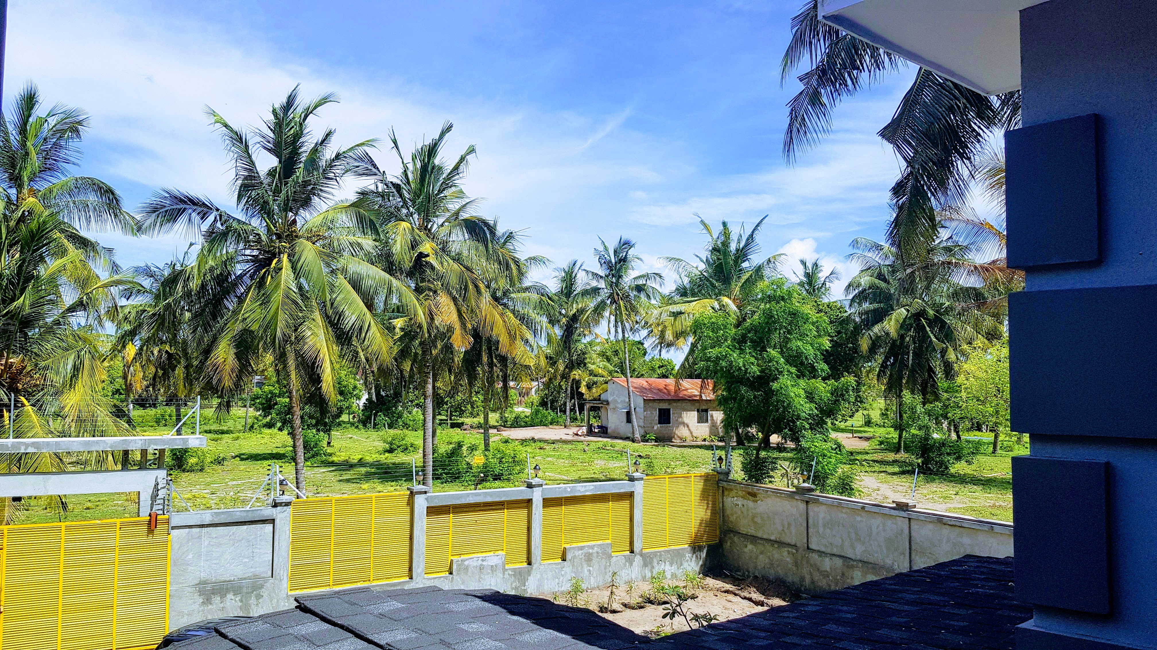 Gezaulole Beach Townhouse - Image 3